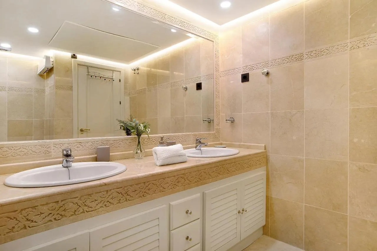 Luxury In Puerto Marina Apartment Benalmadena 0*,